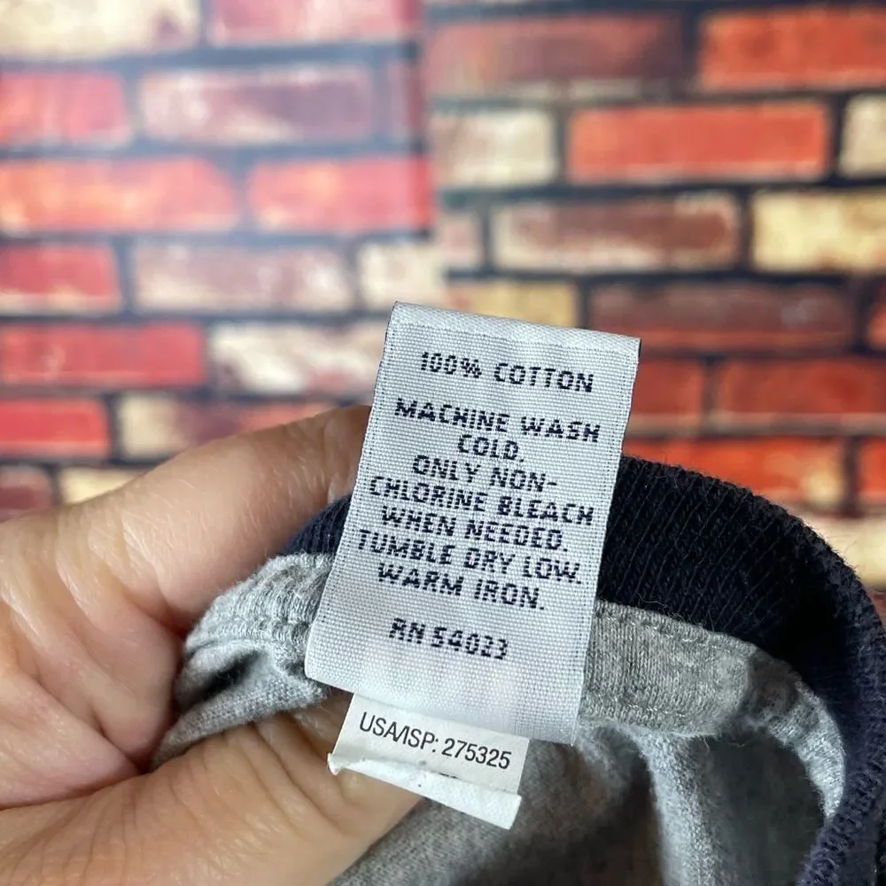5 for $25🔥GAP Grey Boys T-Shirt Size (M) 8‎